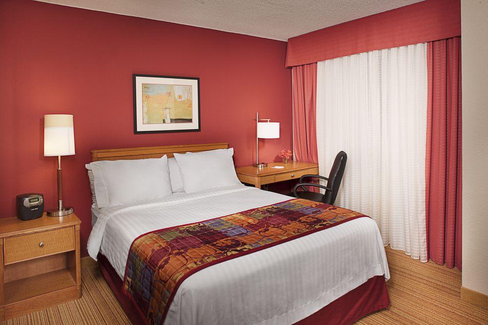 Residence Inn By Marriott Tysons Tysons Corner Extérieur photo