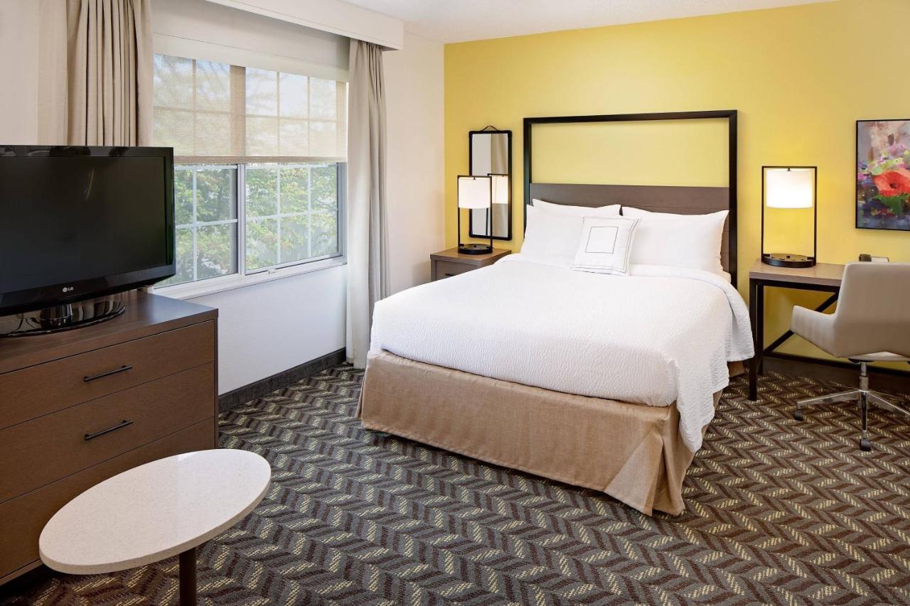Residence Inn By Marriott Tysons Tysons Corner Extérieur photo